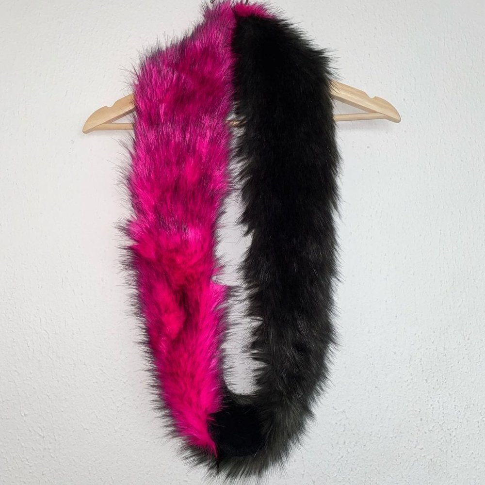 SOLD ON DEPOP - Juicy Couture Faux Fur Scarf